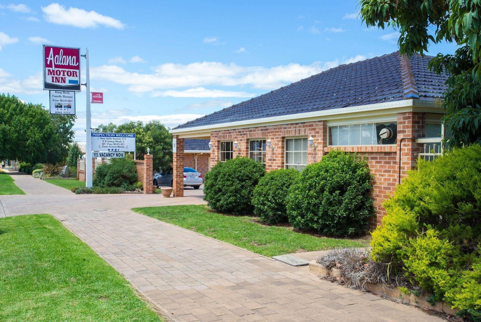Golden Chain Aalana Motor Inn Cowra Buitenkant foto